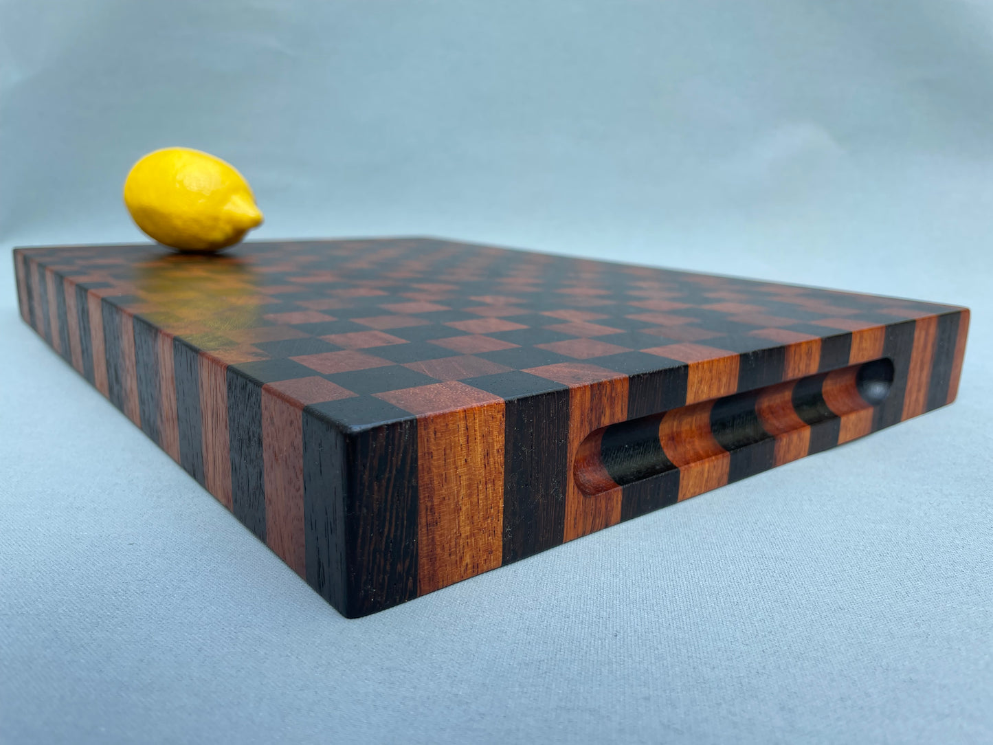 Schneidebrett Stirnholz Schachbrettmuster in Wenge + Merbau