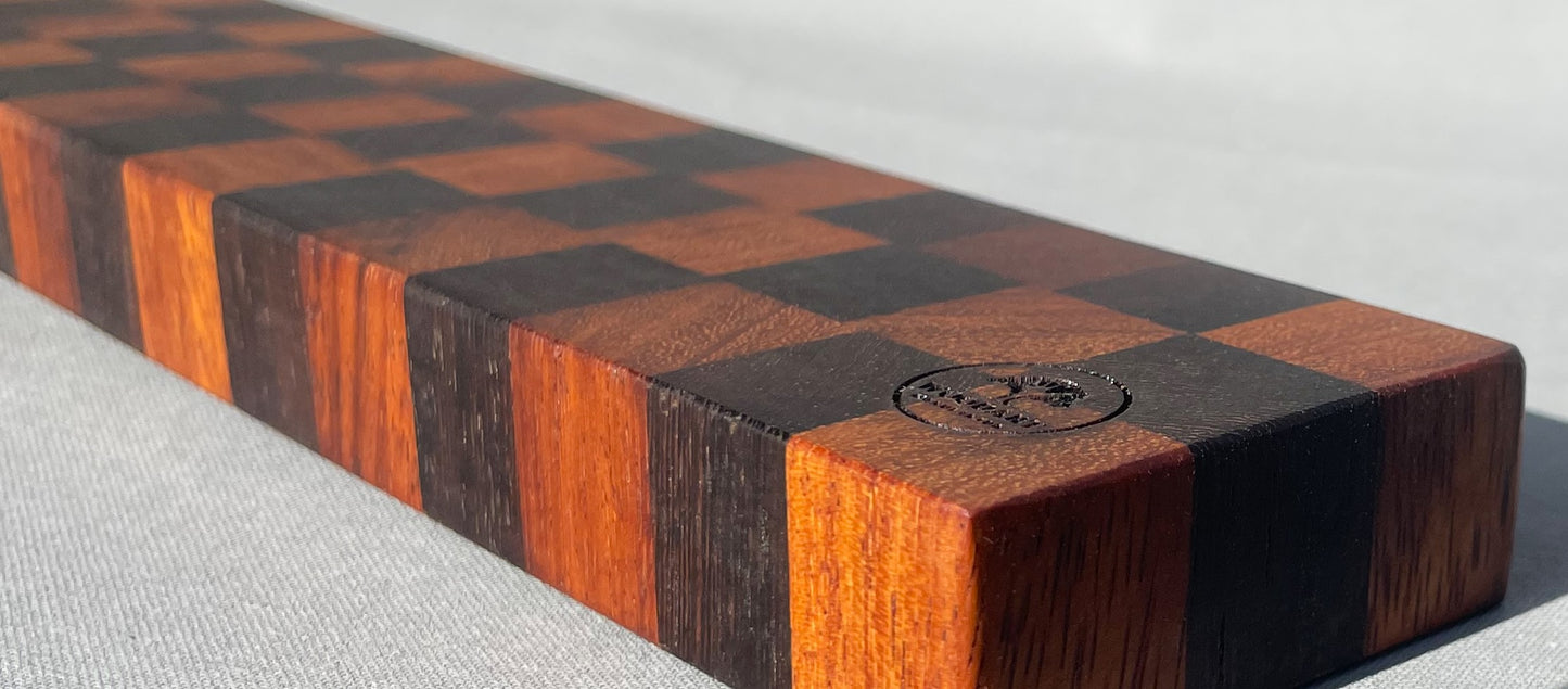 Messerhalter magnetisch in Wenge+Merbau "DarkChess"