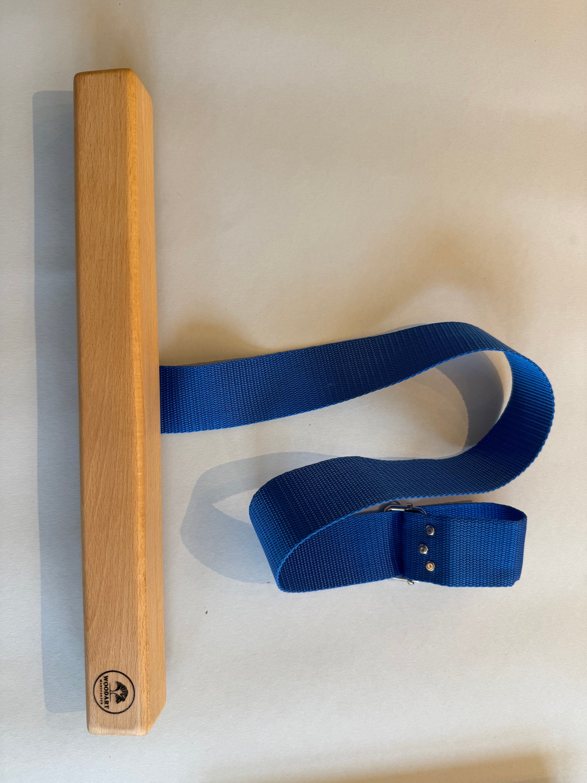 Armretter aus Holz in Blau – Trainingsgerät gegen Tennisarm und Golferellenbogen, handgefertigt in Deutschland