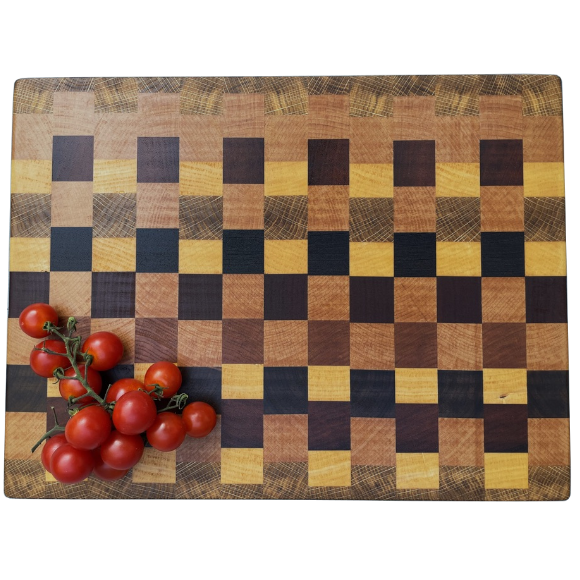 Handgefertigtes Schneidebrett aus Merbau, Wenge, Eiche, Ahorn, Rosenholz und Buche  – gefertigt von WoodArt Manufaktur