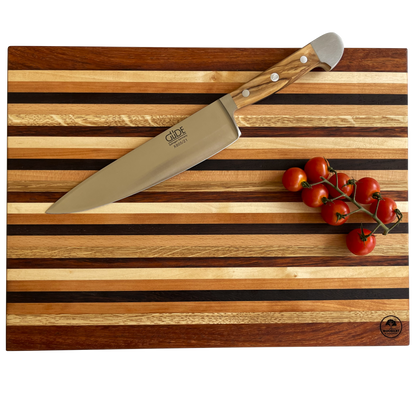 Handgefertigtes Schneidebrett aus Merbau, Wenge, Eiche, Ahorn, Rosenholz und Buche  – gefertigt von WoodArt Manufaktur